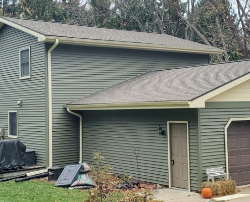 Paramount Roofing Vinyl Siding 1481 Raven Oaks Trail Oregon 53575